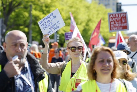 Demonstartionszug des DGB zum 1. Mai 2026 vom Strausberger Platz zum Roten Rathaus