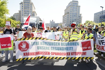 Demonstartionszug des DGB zum 1. Mai 2026 vom Strausberger Platz zum Roten Rathaus