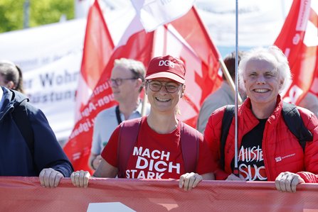 Demonstartionszug des DGB zum 1. Mai 2026 vom Strausberger Platz zum Roten Rathaus